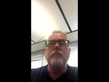 macincanada393 on Chaturbate