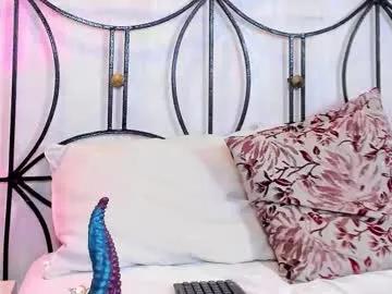 mariana_kalo on Chaturbate