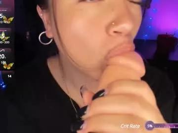 milysauria_ on Chaturbate