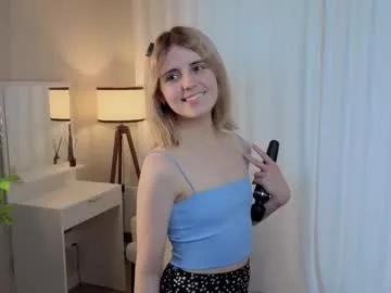 moirebroady on Chaturbate