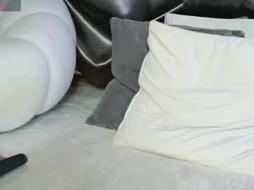 monique_a on Chaturbate