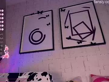 mynameisnikki_ on Chaturbate