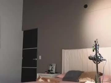 pinkilola on Chaturbate