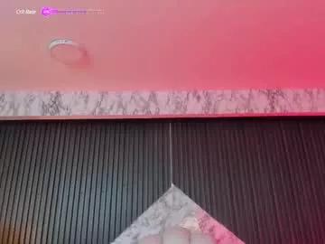 prettybullet on Chaturbate