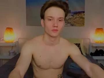pupsenish on Chaturbate 