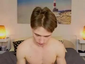 pupsenish on Chaturbate 