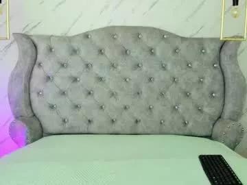 sarasaenz__ on Chaturbate