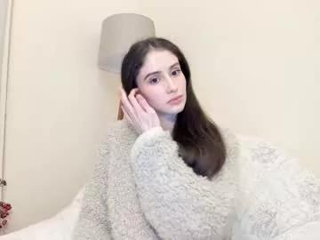 snowww_white on Chaturbate