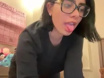 therealcamilabaddie on Chaturbate