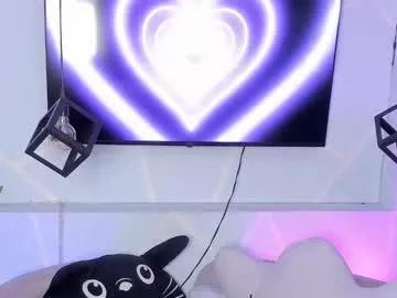 tina_noa on Chaturbate