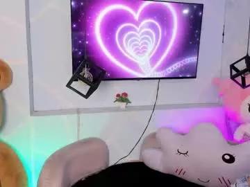 tina_noa on Chaturbate