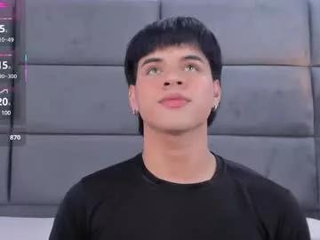 valentino_moon on Chaturbate