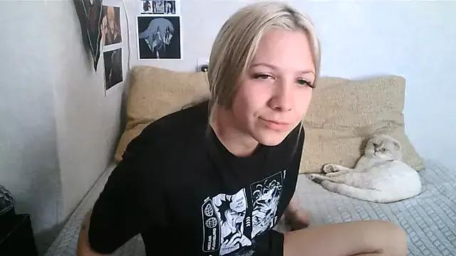 -GoldenGirl- on StripChat