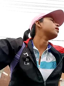 _andrea30 on StripChat