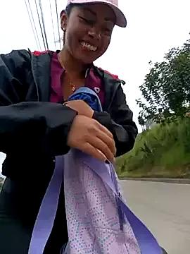 _andrea30 on StripChat