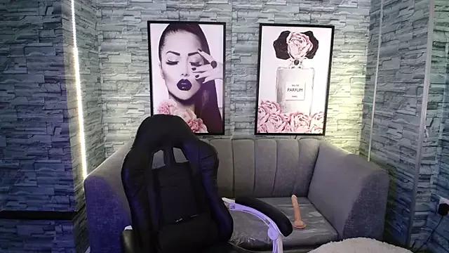 _Mia_sweet_b on StripChat