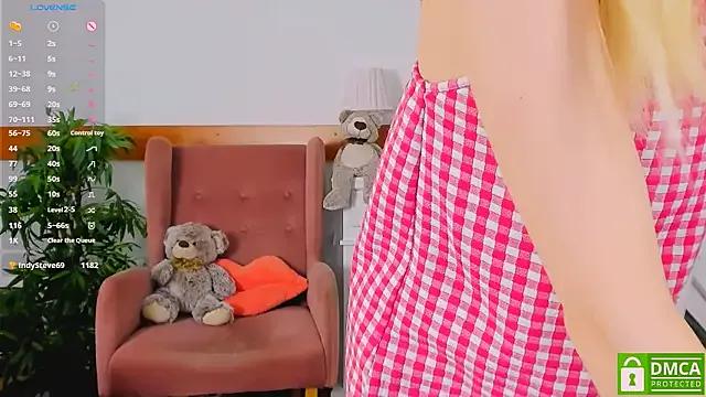 _Ri_na_ on StripChat