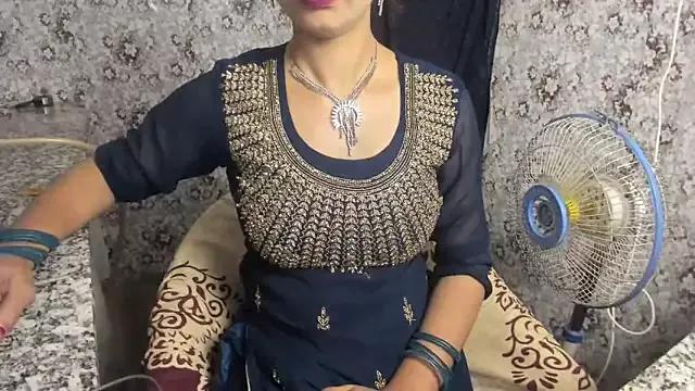 aarjulove on StripChat