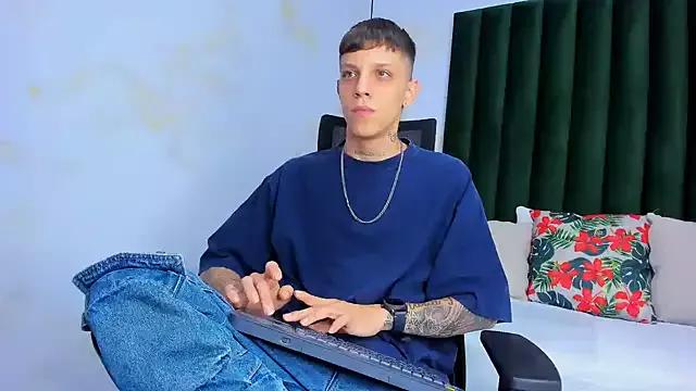 Adam_hard_ on StripChat 