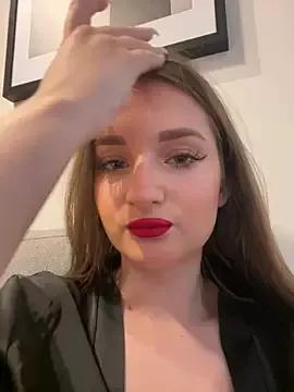 AdelinaEmber on StripChat