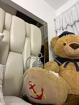 ALISSON_FOXXX1 on StripChat