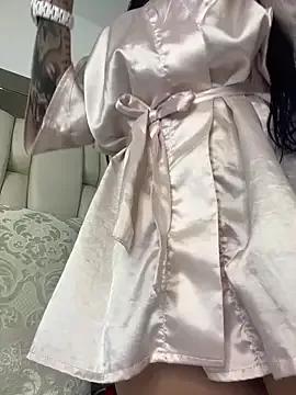 ALISSON_FOXXX1 on StripChat