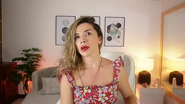 AlliceRouse on StripChat 