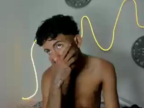 AlluringAngel01 on StripChat 