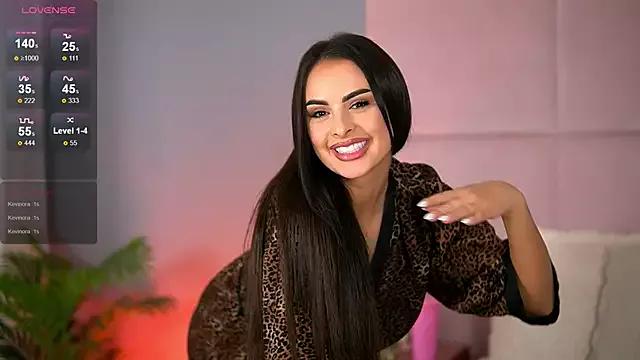 AlmaLuv on StripChat