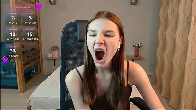 AnaHoney on StripChat 