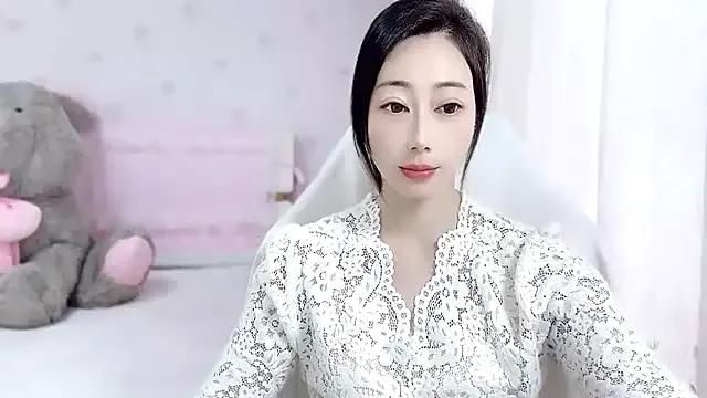 anjila888 on StripChat