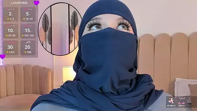 anna-henao on StripChat 