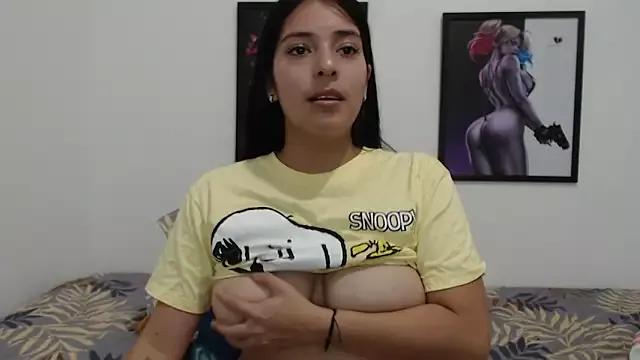 ariana_sweet87 on StripChat