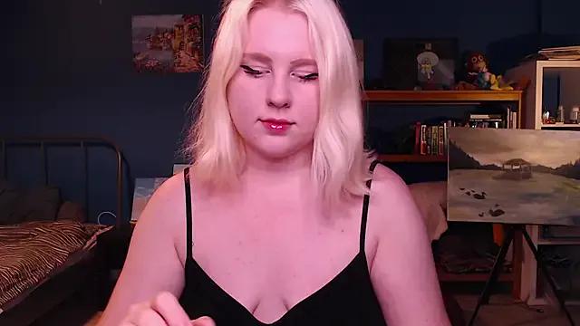 art_lovee on StripChat