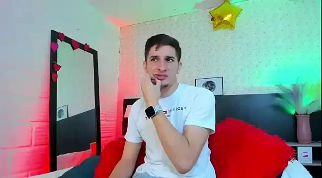 BonnieeAndClyde on StripChat 