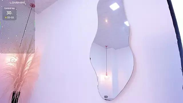 Brittany_cute18 on StripChat