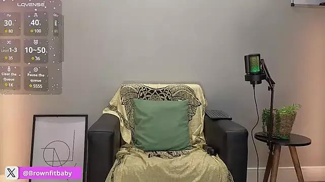 Brownfitbabyy on StripChat
