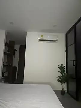 Brunettexio on StripChat