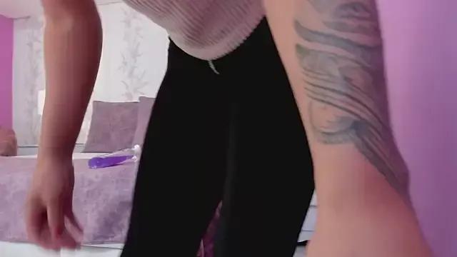 CataleyaRicci on StripChat 
