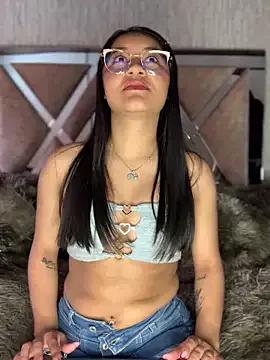 CelestePinkk_ on StripChat