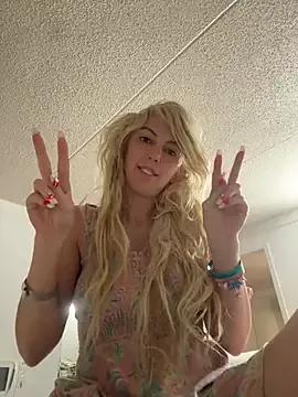 CelestialRuby on StripChat 