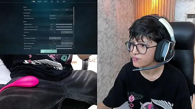 CharlieTaylor__ on StripChat