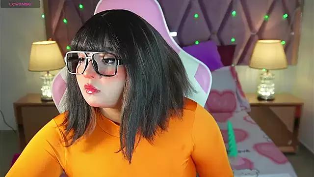 CharlotteMillers on StripChat