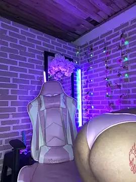 CharlotteMillers on StripChat