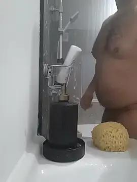 CloudyMuscleBeefy on StripChat