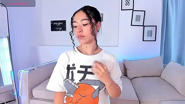 Crystal_Dluna on StripChat