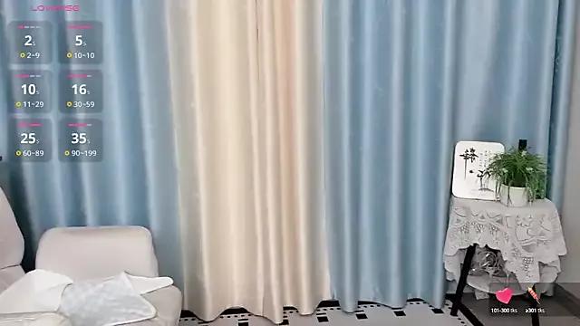 Dewluna on StripChat