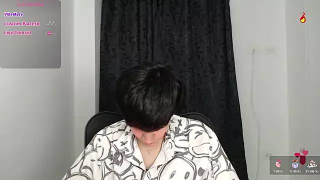 Dha_lia0 on StripChat