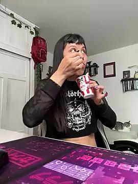 EemaHaruki on StripChat