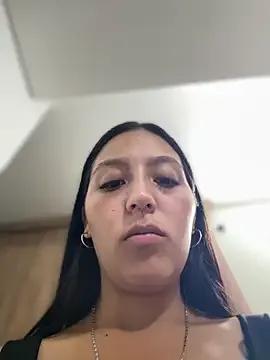 Emily-7_ on StripChat